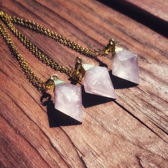 Diamond-Cut Rose Quartz Necklace - Picture 4 of 6